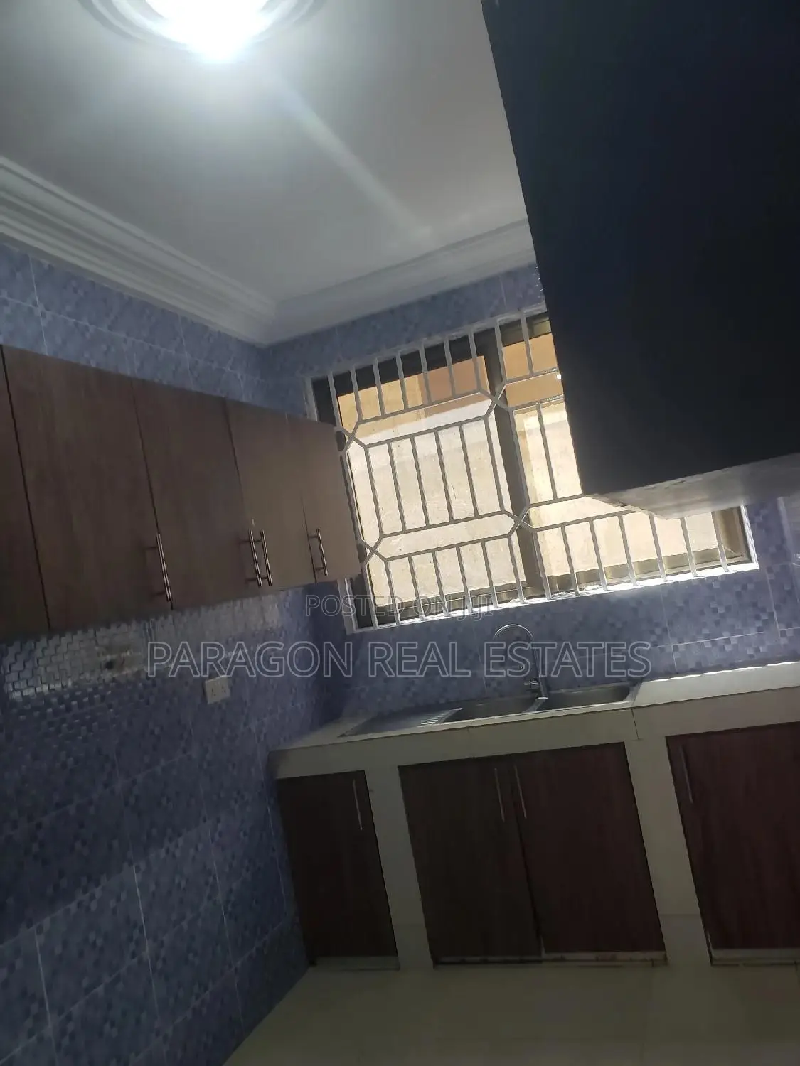 1bdrm Apartment in West Hills Mall Area for rent