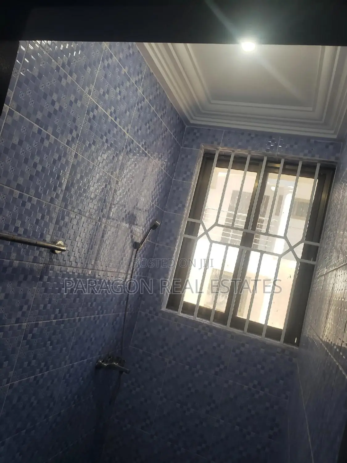1bdrm Apartment in West Hills Mall Area for rent