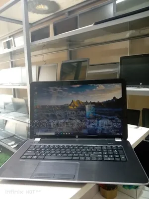 Laptop HP Pavilion 17 8GB AMD HDD 1T