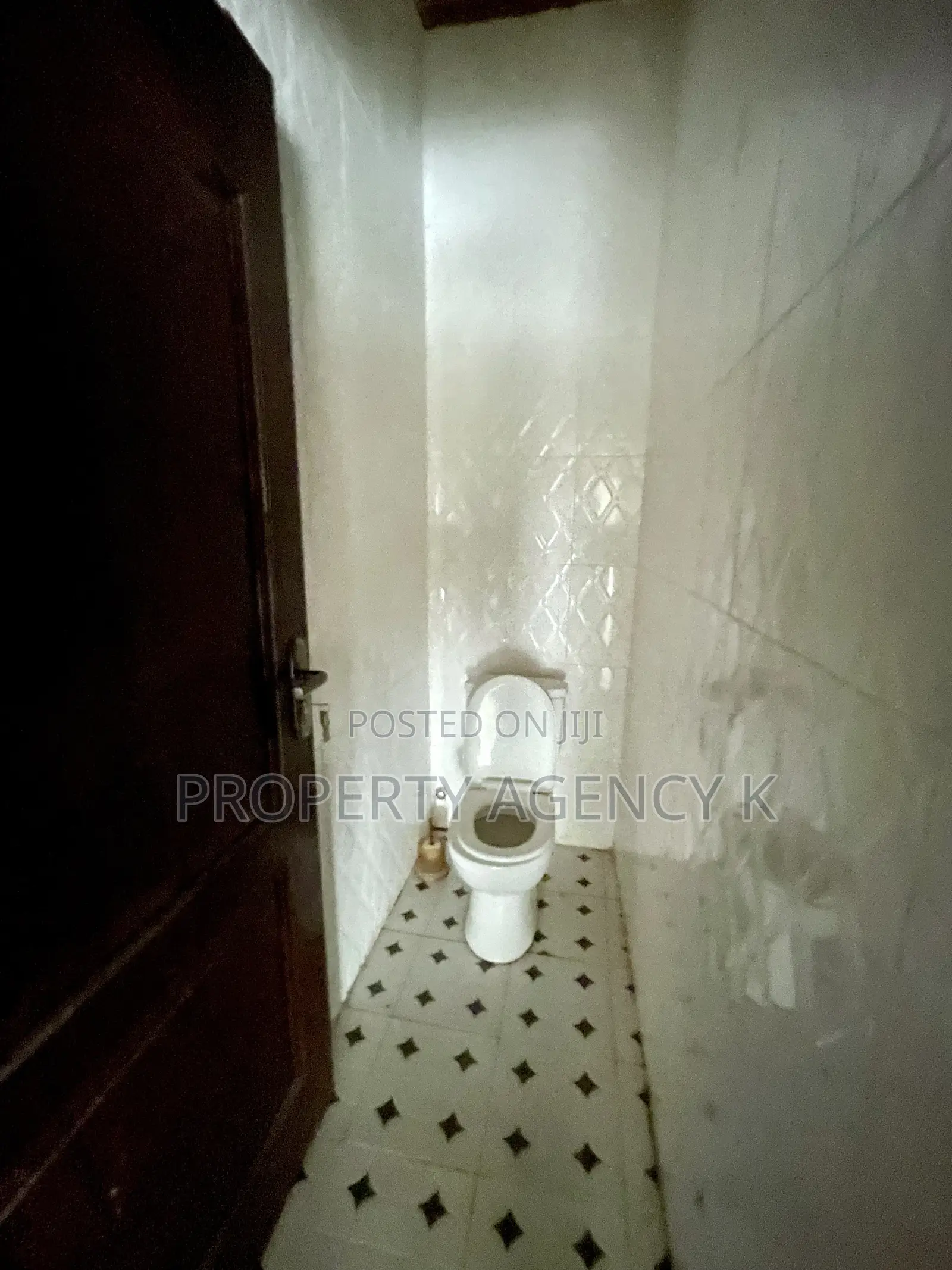 2bdrm Apartment in Kfs, Weija for rent