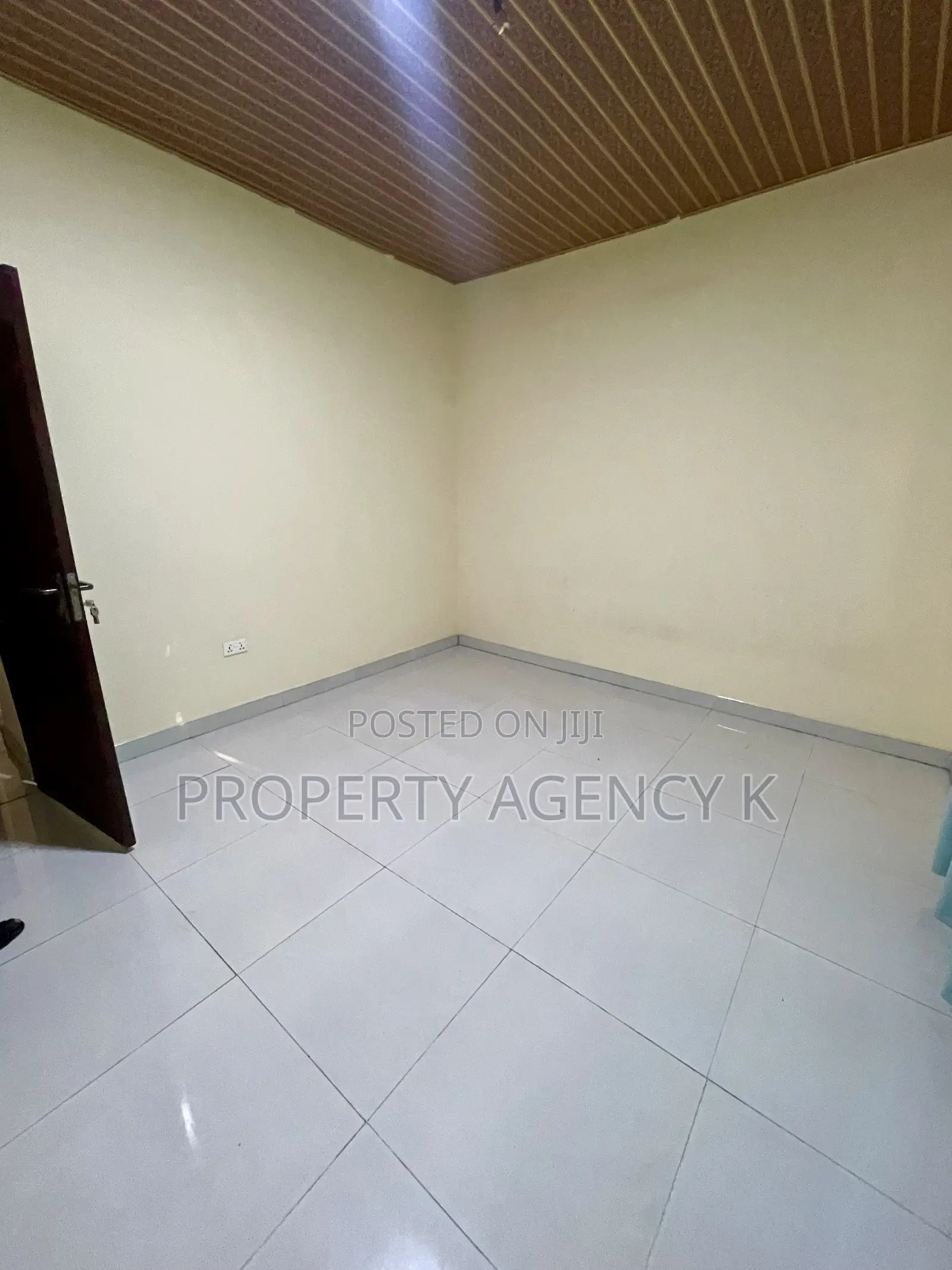 2bdrm Apartment in Kfs, Weija for rent