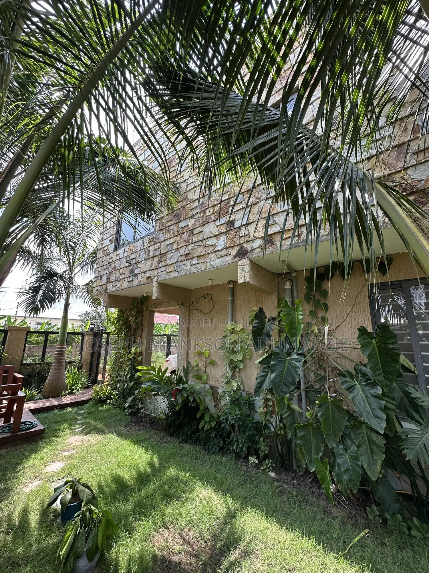 4bdrm House in Anne Estate, Oyarifa Mall Area for sale