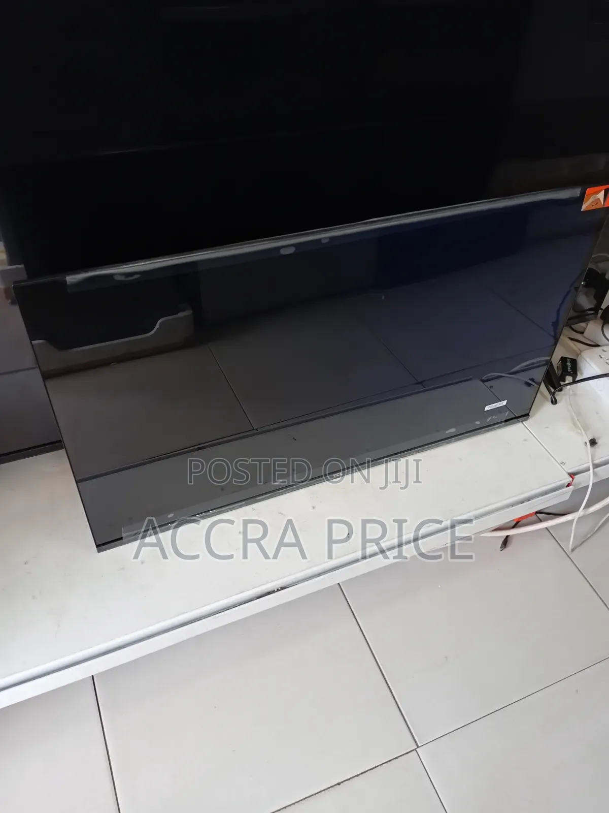 Sleek View 32tcl
