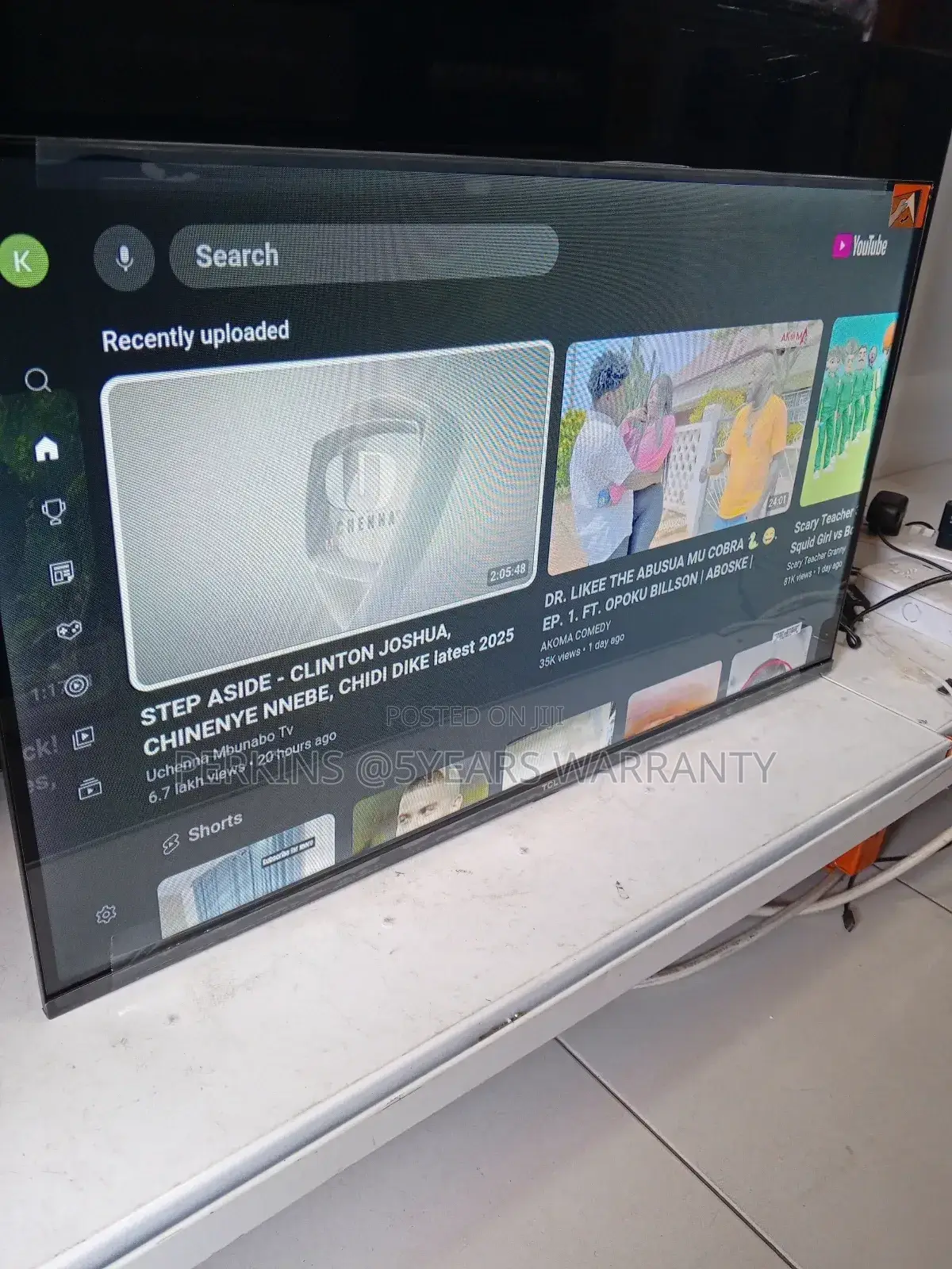 TCL 32 Inches Smart Television With Streaming Apps