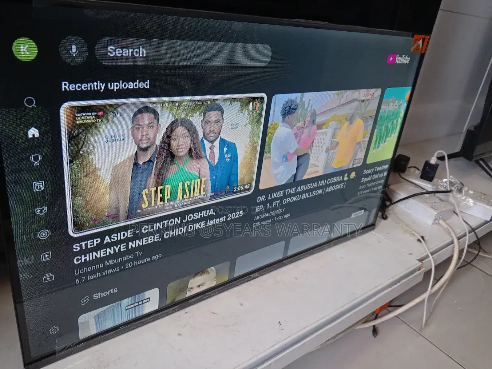 TCL 32 Inches Smart Television With Streaming Apps