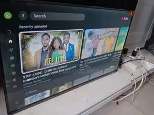 TCL 32 Inches Smart Television With Streaming Apps