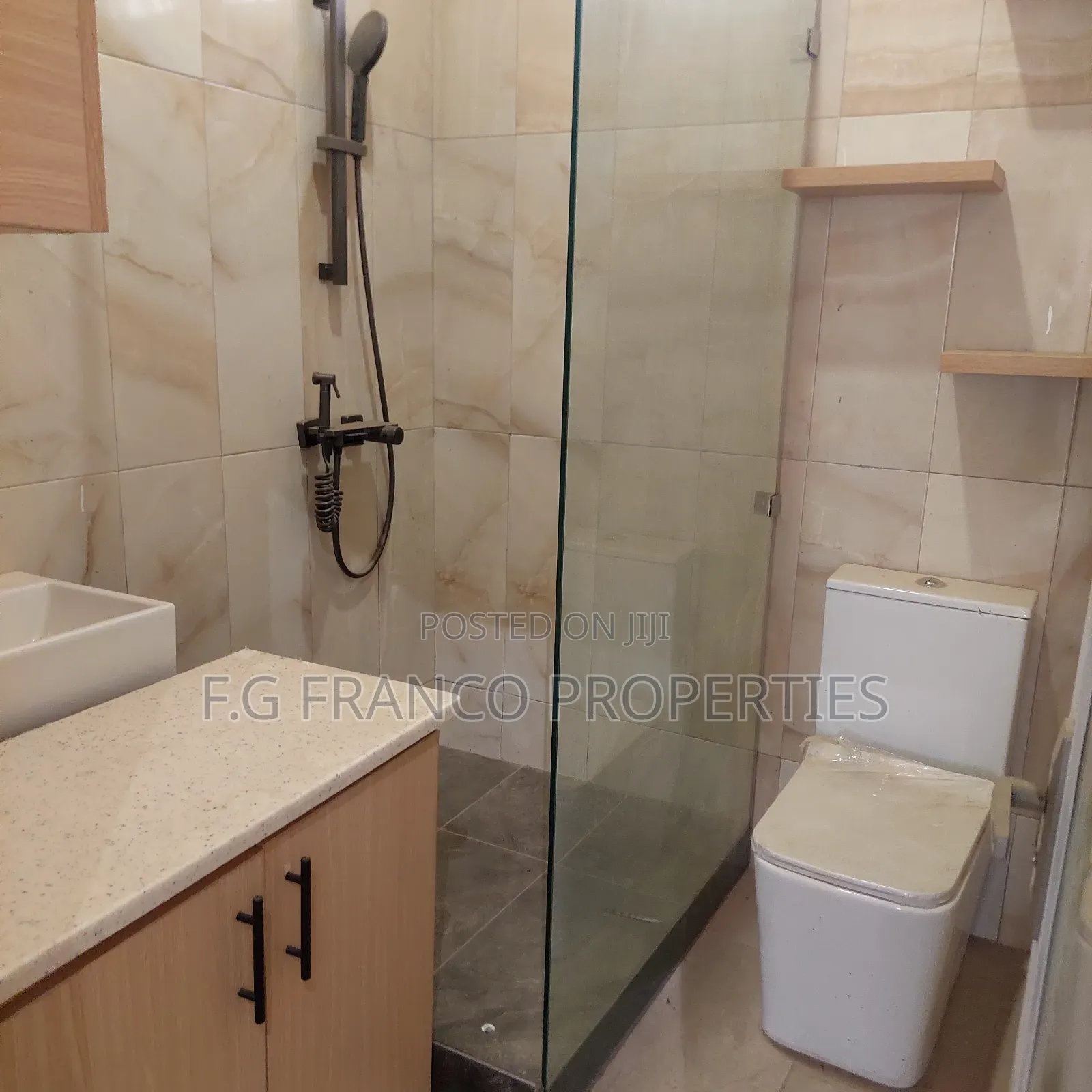 3bdrm Apartment in Kg Franco Properties, Spintex for rent