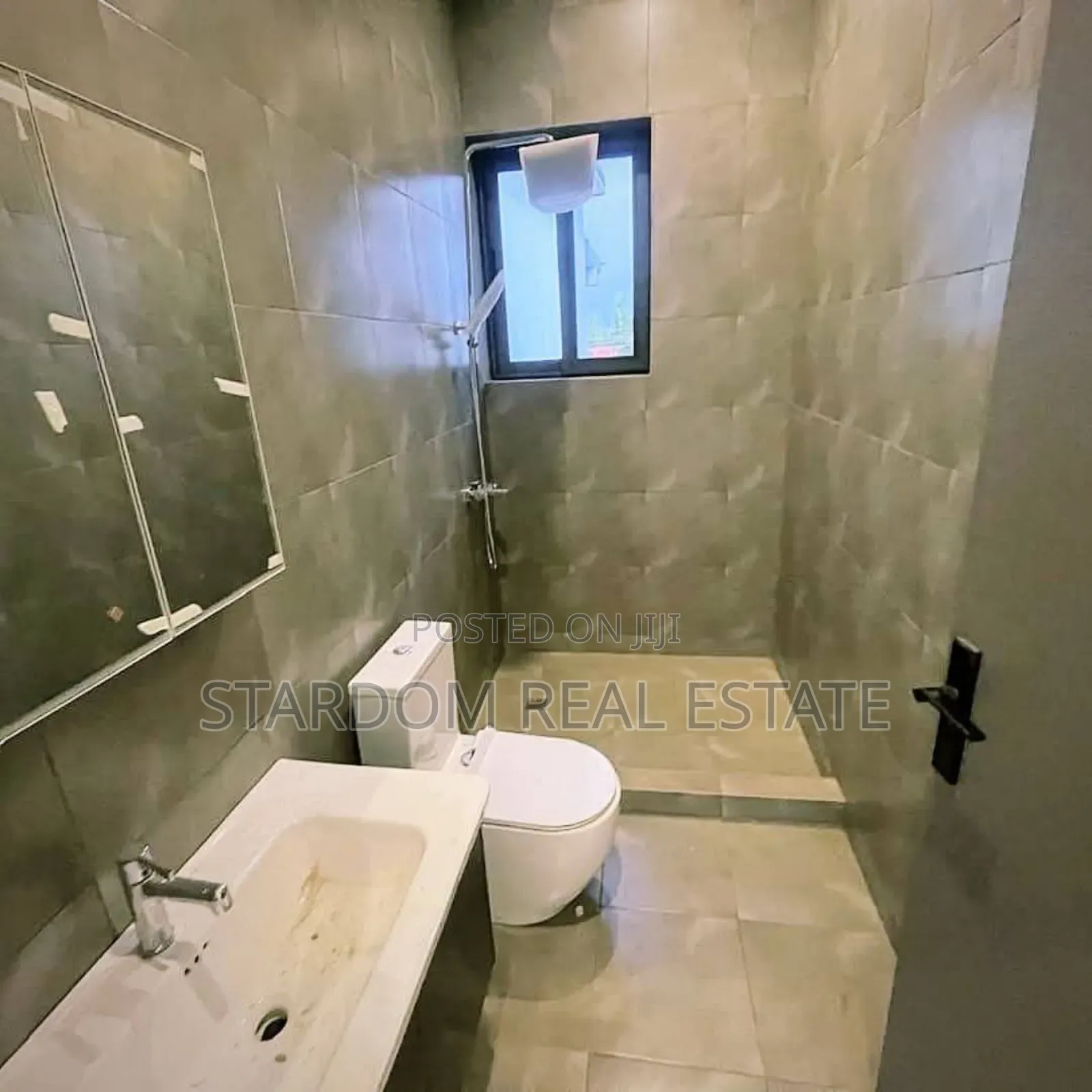 3bdrm Duplex in Haatso Bohye for sale