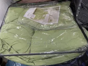 7 Pieces Lemon Green Duvet Set for Home and Hotel Room Service