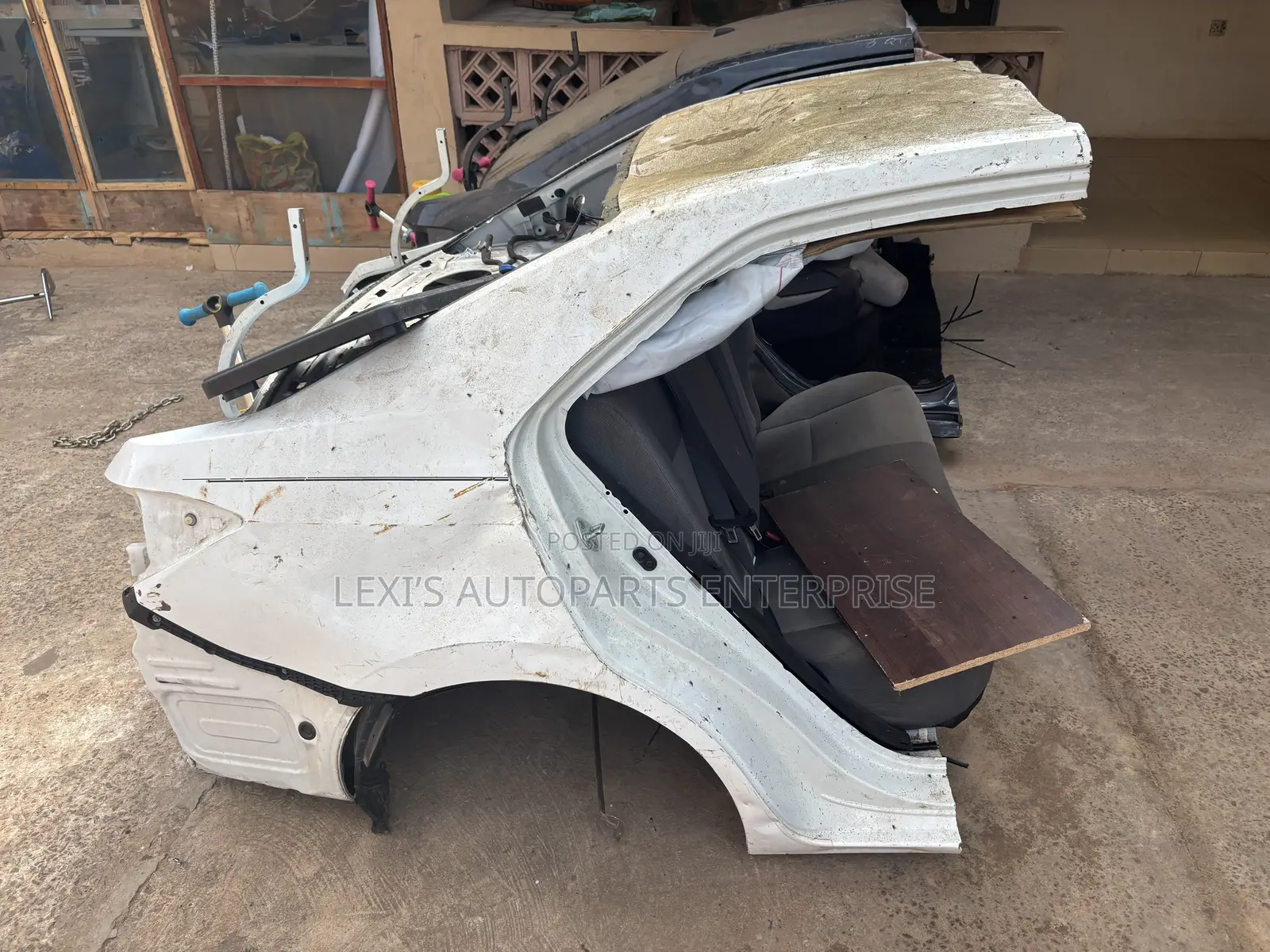 Toyota Corolla 2014,2015,2016,2017,2018, Backcut Available