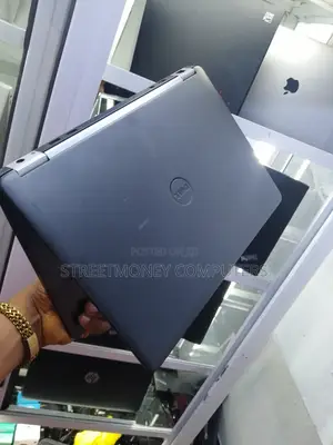 Laptop Dell Latitude E7470 8GB Intel Core I5 SSD 256GB