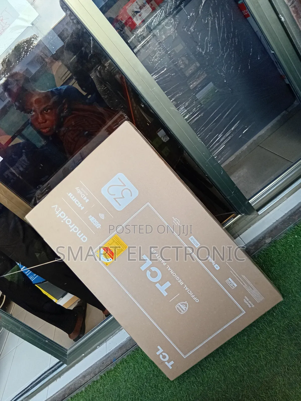 Family Happiness 32 Smart TCL Inches