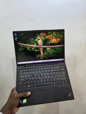 Laptop Lenovo ThinkPad X1 Carbon Gen11 16GB Intel Core I7 SSD 1T