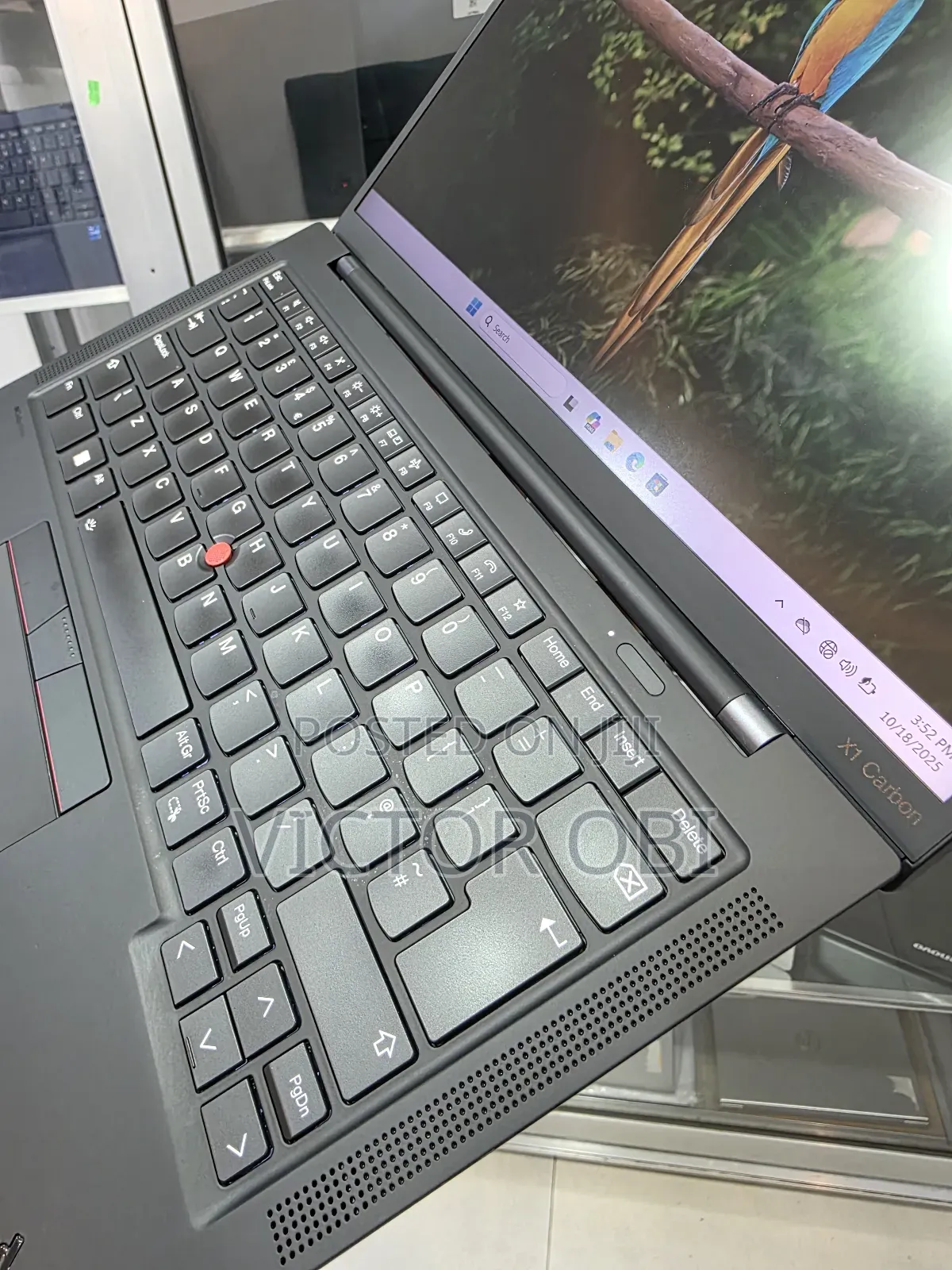 Laptop Lenovo ThinkPad X1 Carbon Gen11 16GB Intel Core I7 SSD 1T