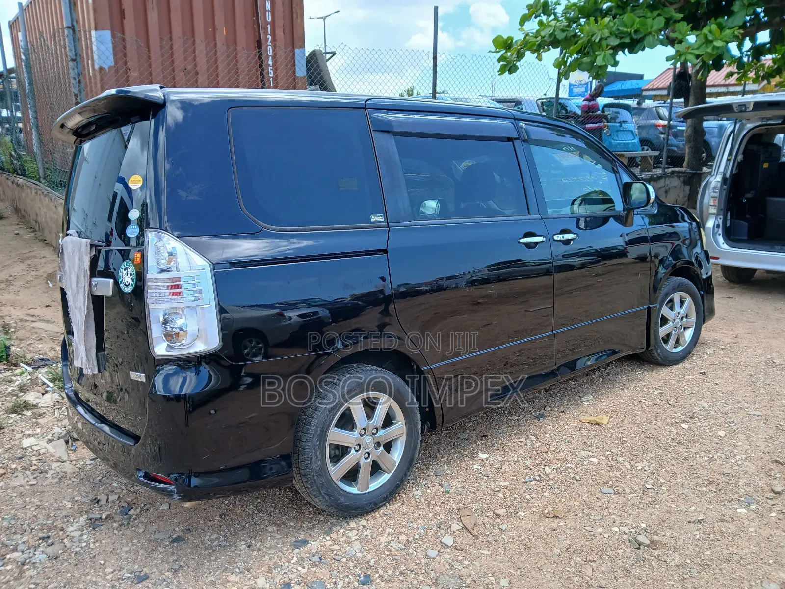 Toyota Voxy 2010 Black