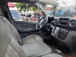 Nissan Caravan (Urvan) 2010 Grey