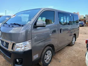Nissan Caravan (Urvan) 2010 Grey