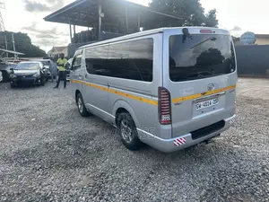 Toyota HiAce 2014 Silver
