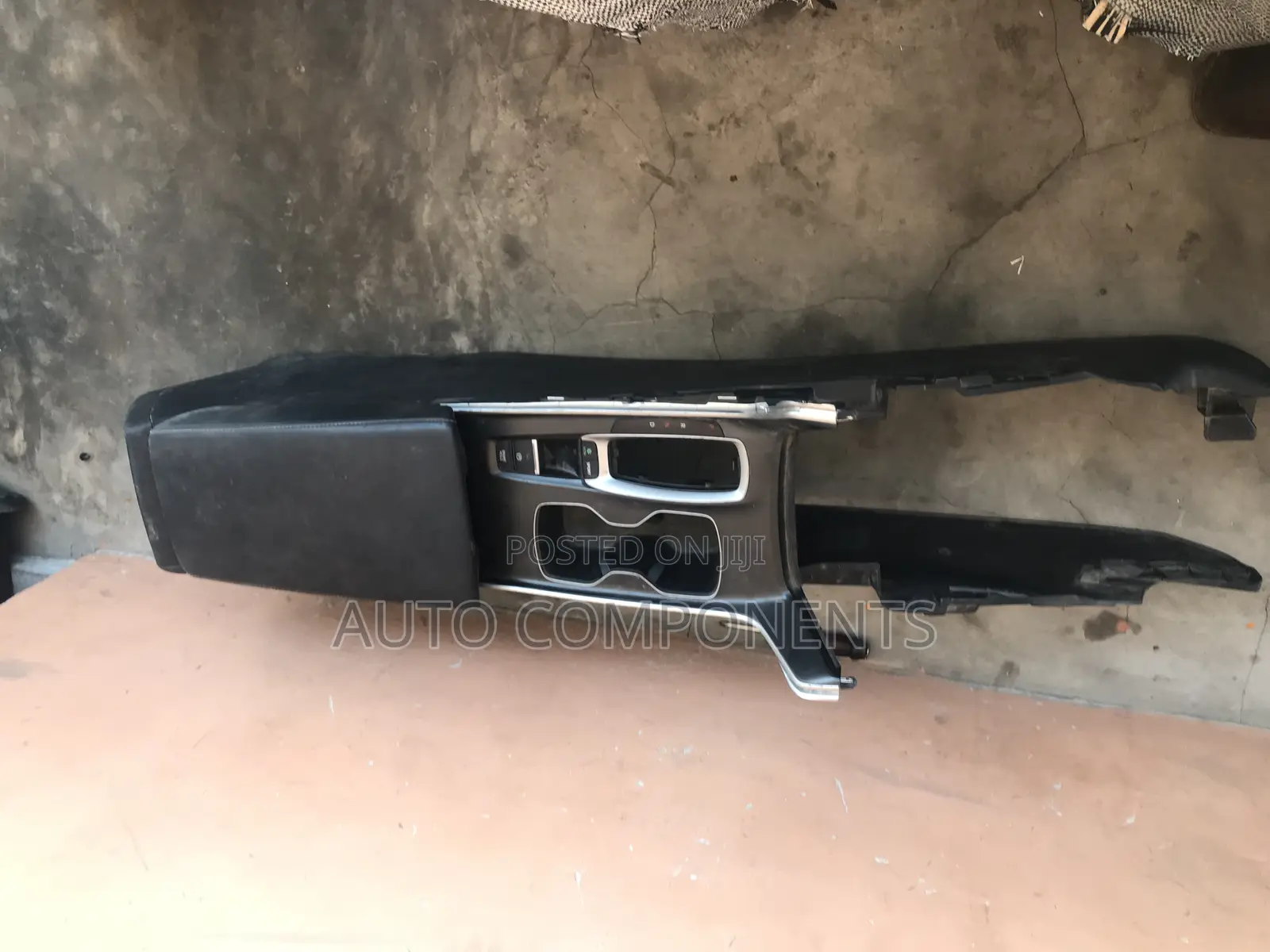 Honda Accord 2018 Center Console