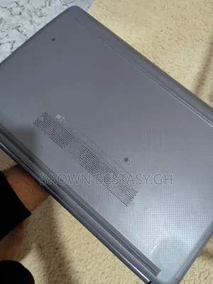 Laptop HP 250 G7 4GB Intel Core I3 HDD+SSD 1T
