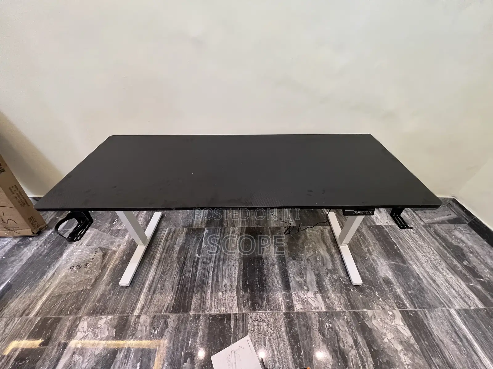 160x70 Electric Height Adjustable Desk – Memory, Cup Headset Holder