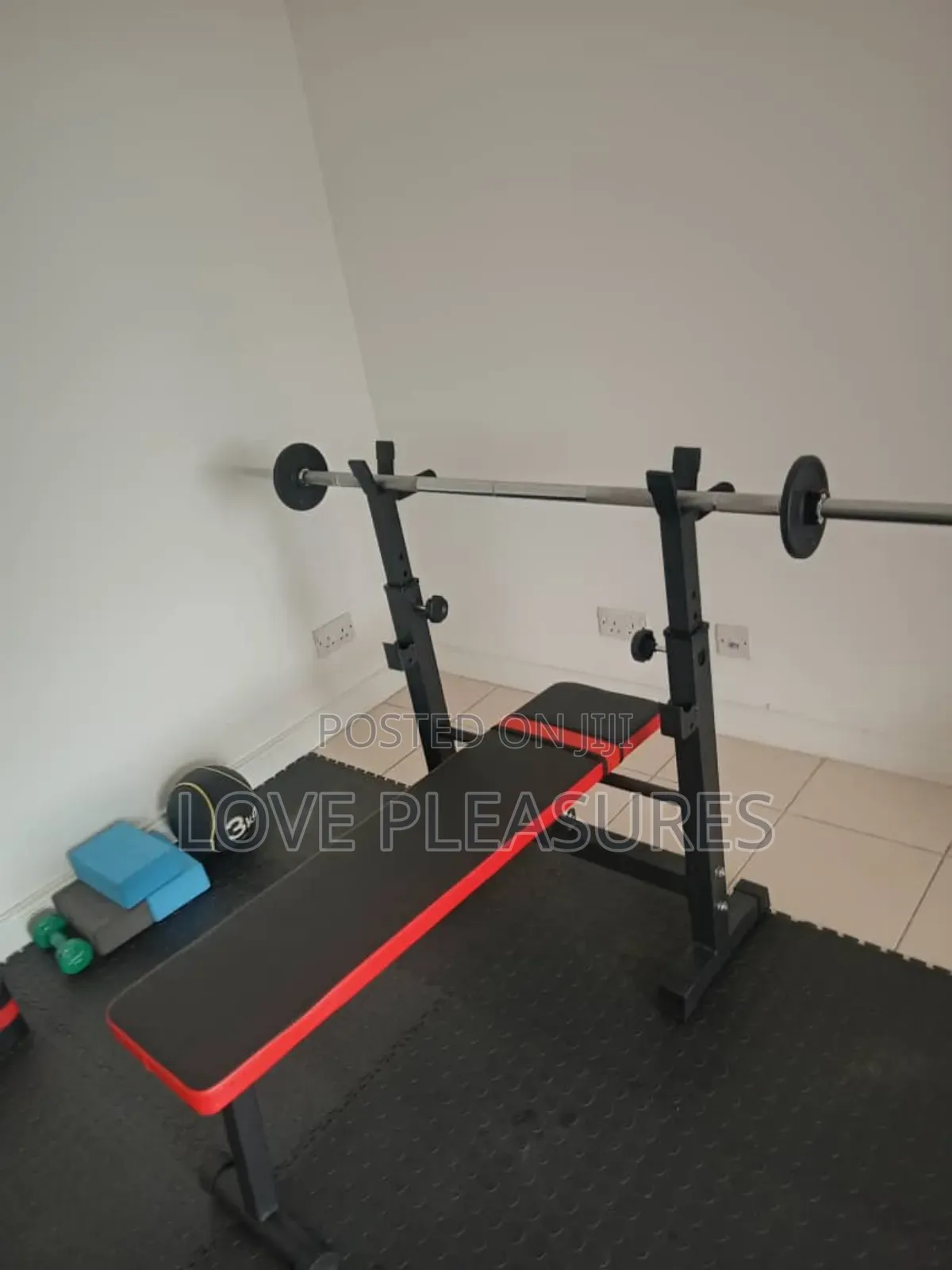 Foldable and Adjustable Gym Bench