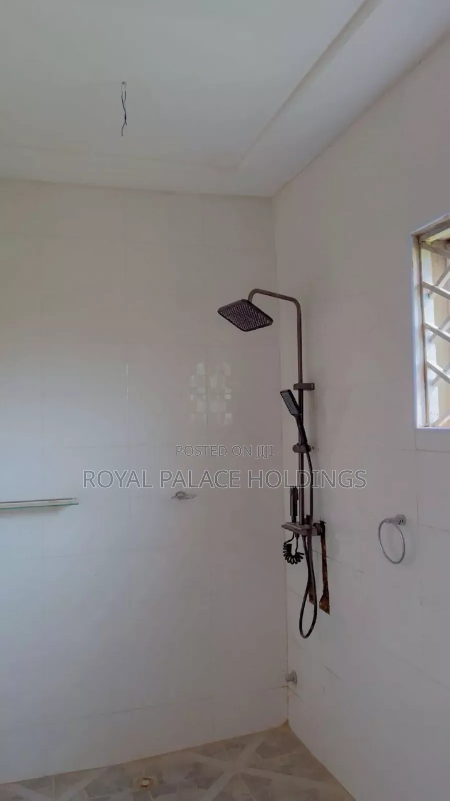 5bdrm Duplex in Obeyeyie, Amasaman for sale