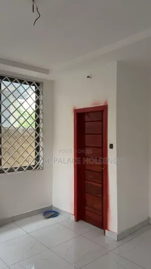 5bdrm Duplex in Obeyeyie, Amasaman for sale