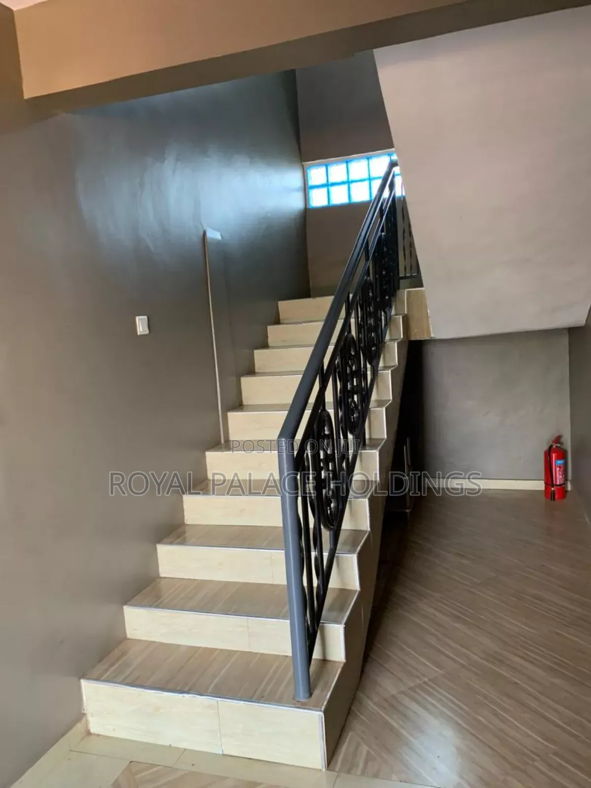 5bdrm Duplex in Obeyeyie, Amasaman for sale