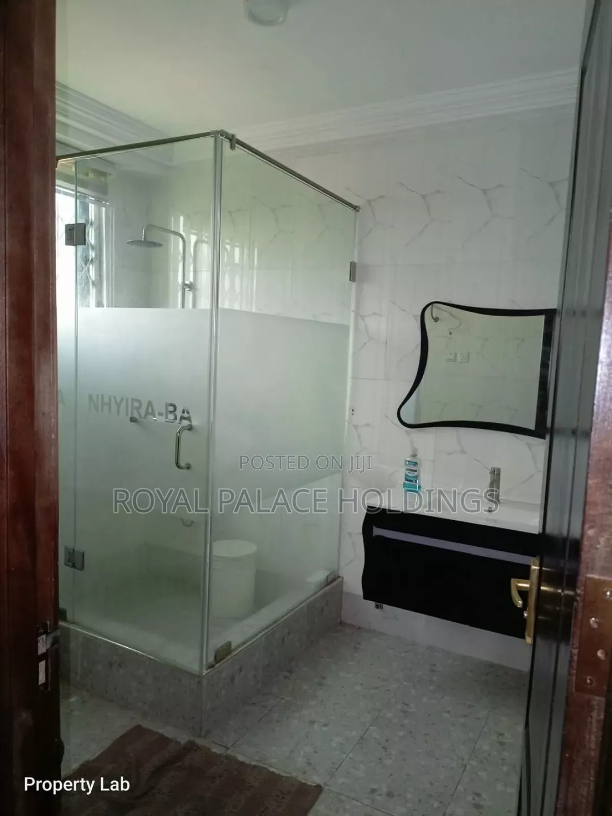 5bdrm Duplex in Obeyeyie, Amasaman for sale