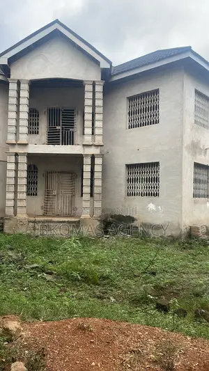4bdrm House in Bkomas Properties, Community 25 for sale