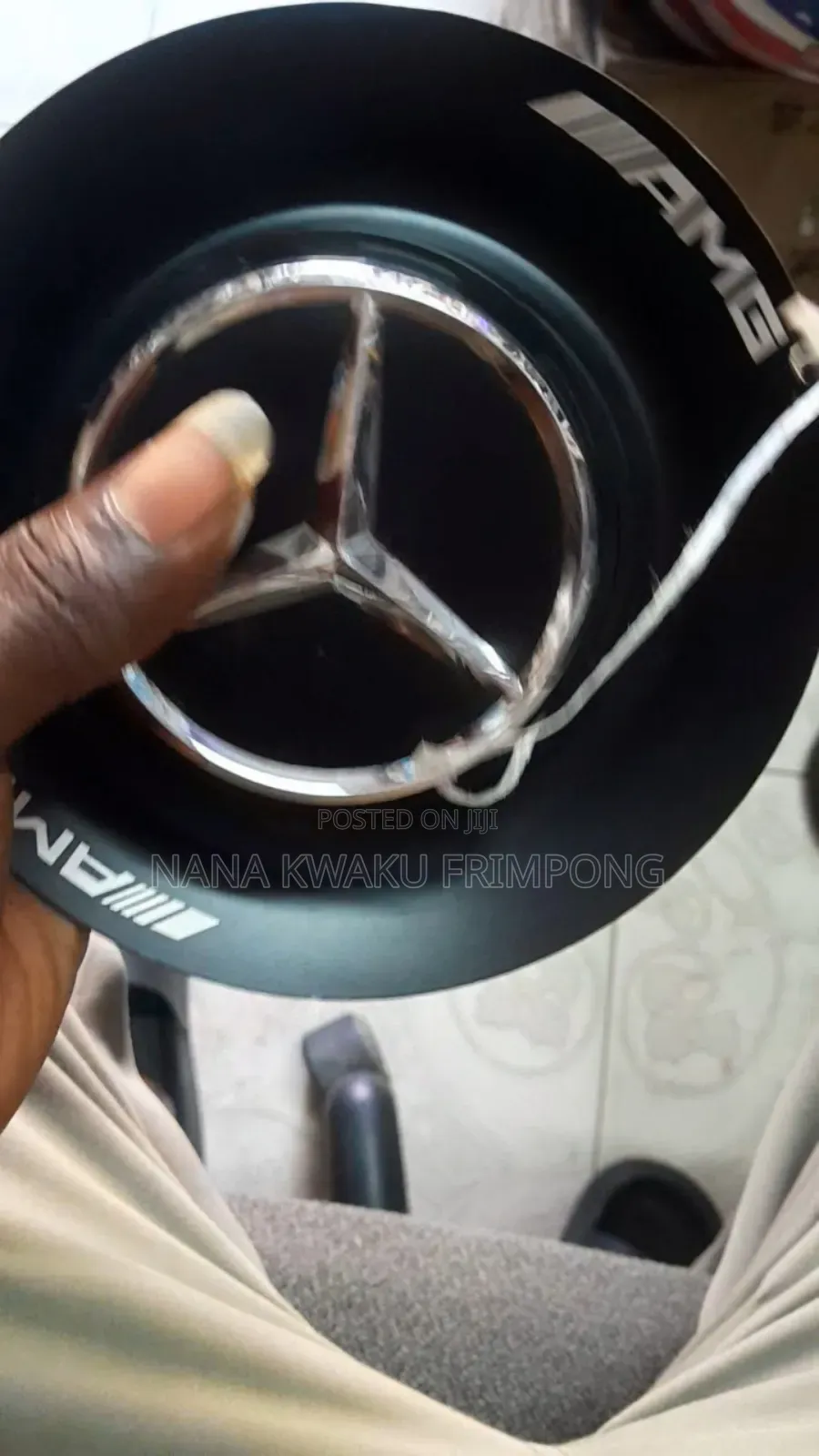 Mercedes-benz Amg Hubcap Tread Lock Type Available