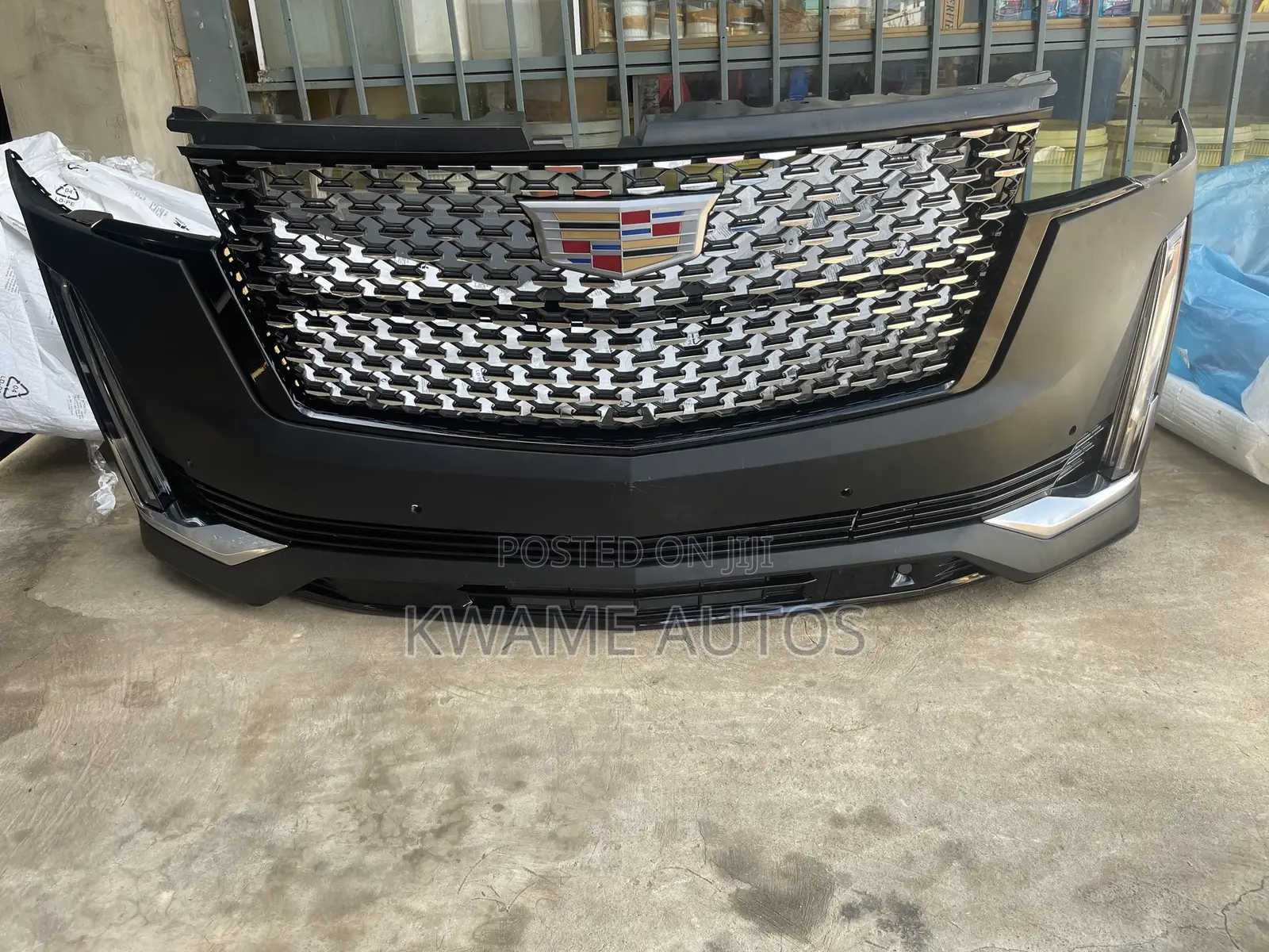 Escalade 2022 Front Bumper Complete