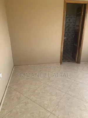 3bdrm Apartment in Lakeside, Adenta for rent