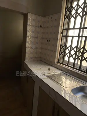 3bdrm Apartment in Lakeside, Adenta for rent