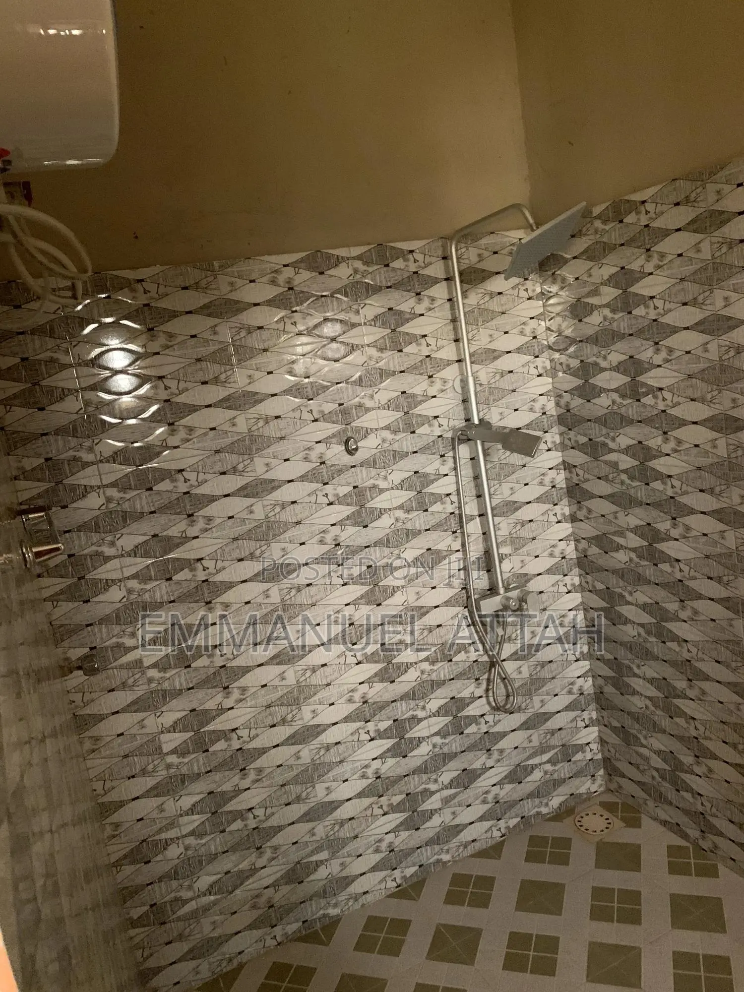 3bdrm Apartment in Lakeside, Adenta for rent