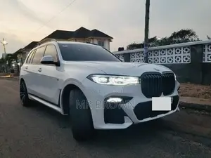 New BMW X7 M50i 2022 White