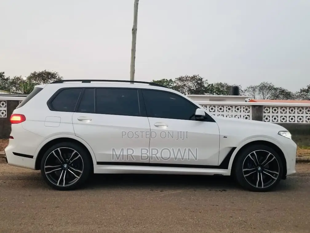 New BMW X7 M50i 2022 White