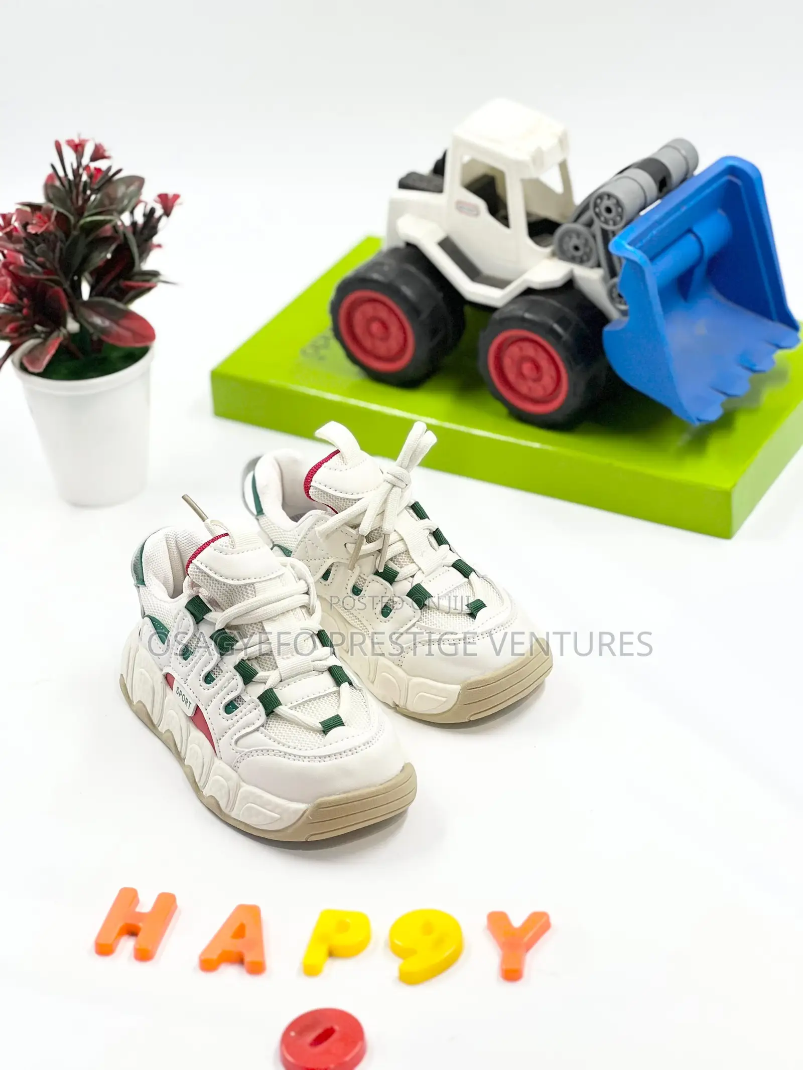 Kids Sneakers, Supreme Quality