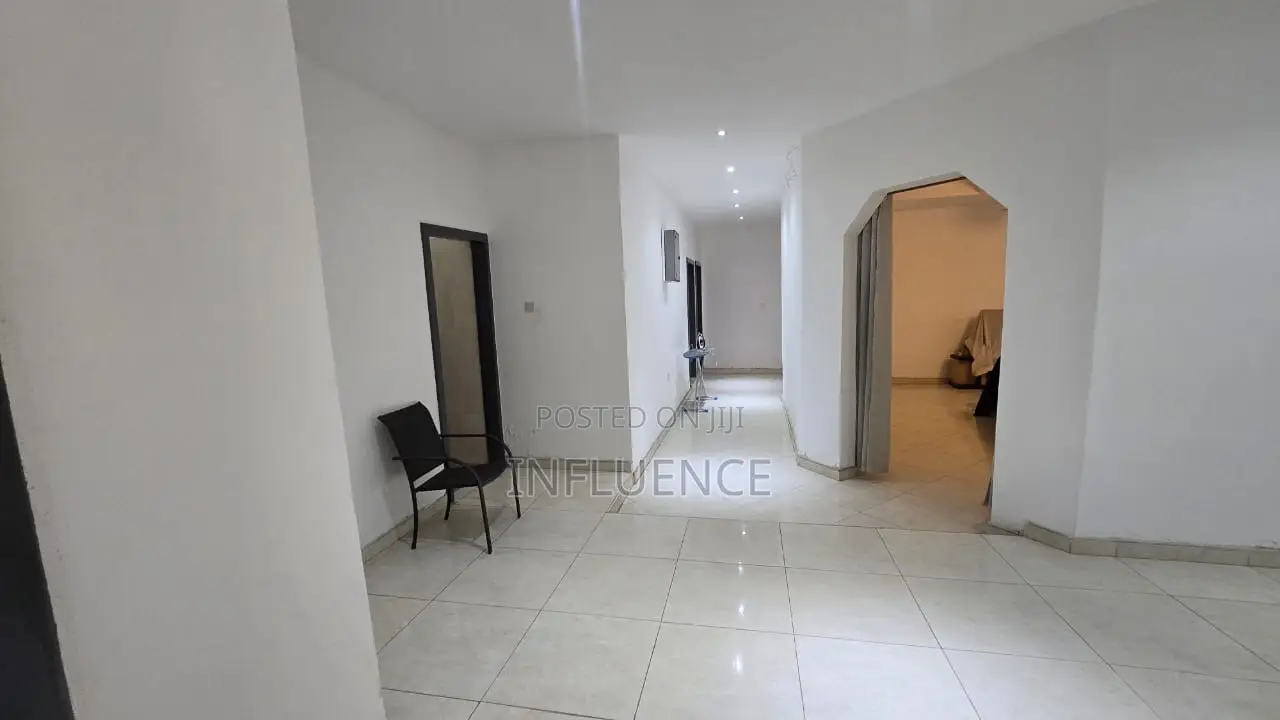 4bdrm House in Botwe, East Legon for sale