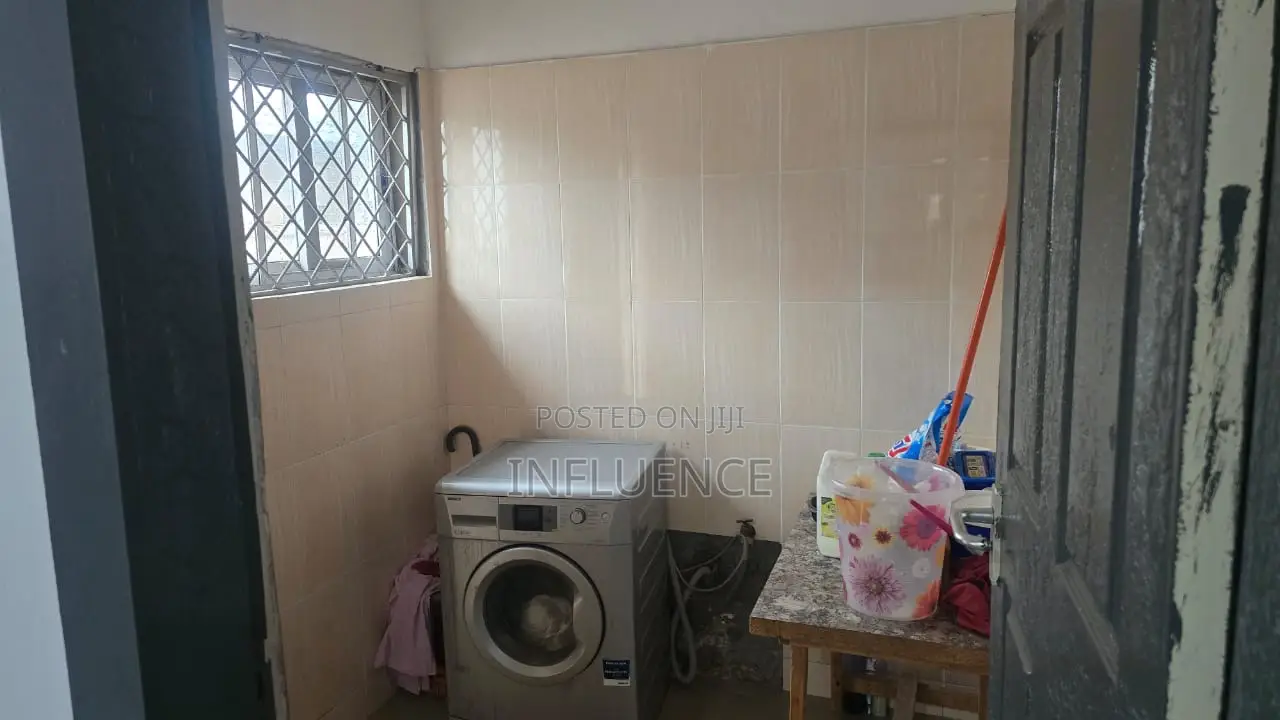 4bdrm House in Botwe, East Legon for sale