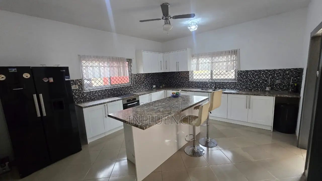 4bdrm House in Botwe, East Legon for sale