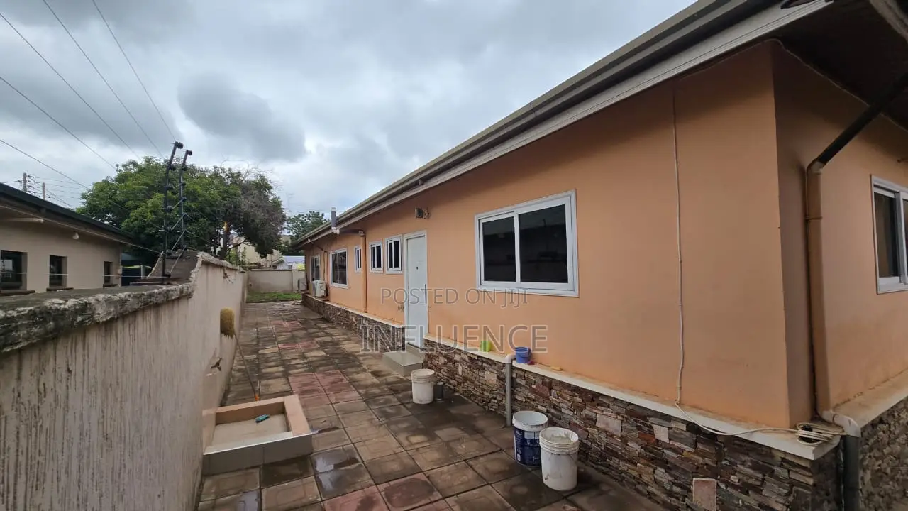 4bdrm House in Botwe, East Legon for sale
