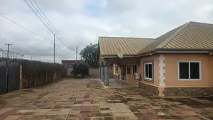 4bdrm House in Botwe, East Legon for sale