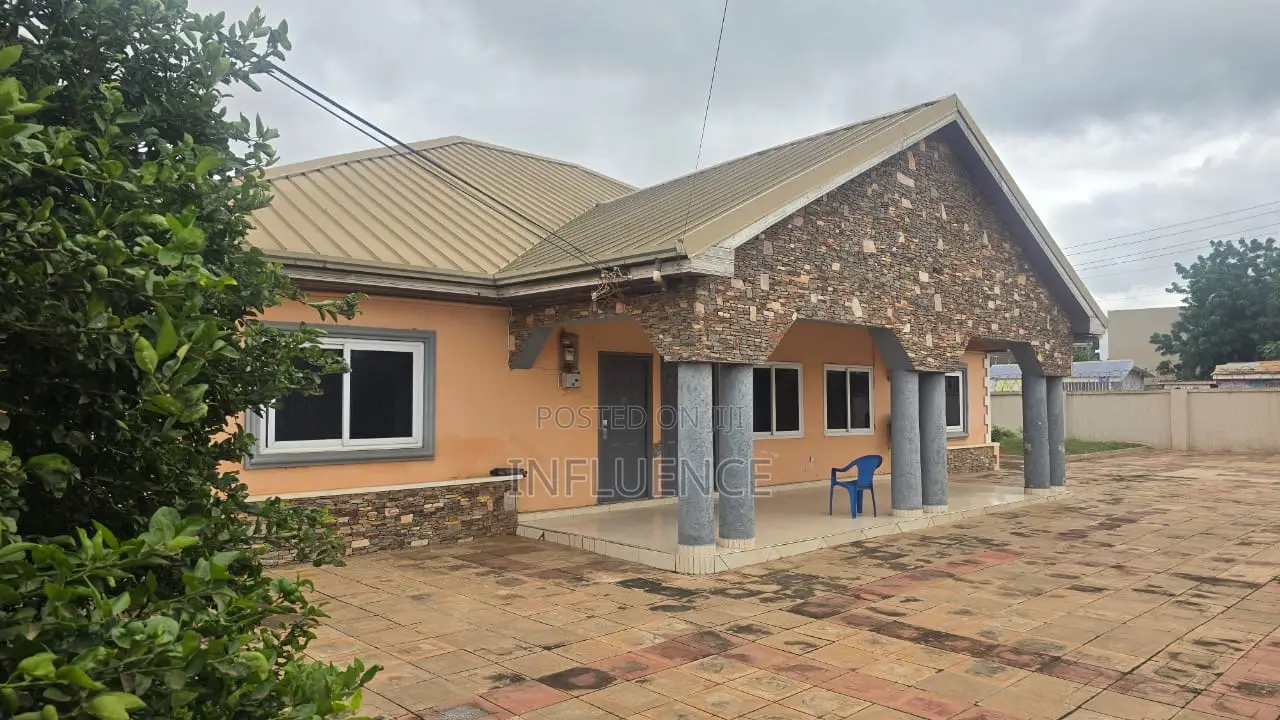 4bdrm House in Botwe, East Legon for sale