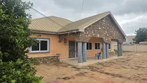 4bdrm House in Botwe, East Legon for sale