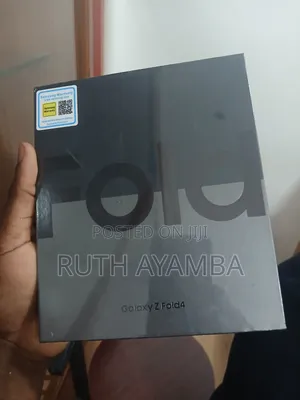 New Samsung Galaxy Z Fold4 256 GB Black
