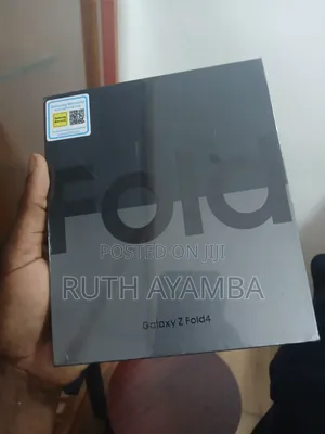 New Samsung Galaxy Z Fold4 256 GB Black