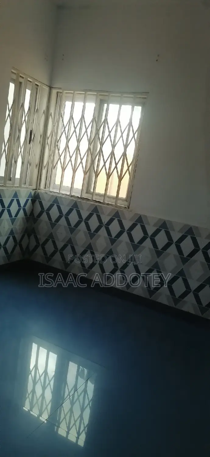 2bdrm Apartment in Spintex Texpo Area for rent