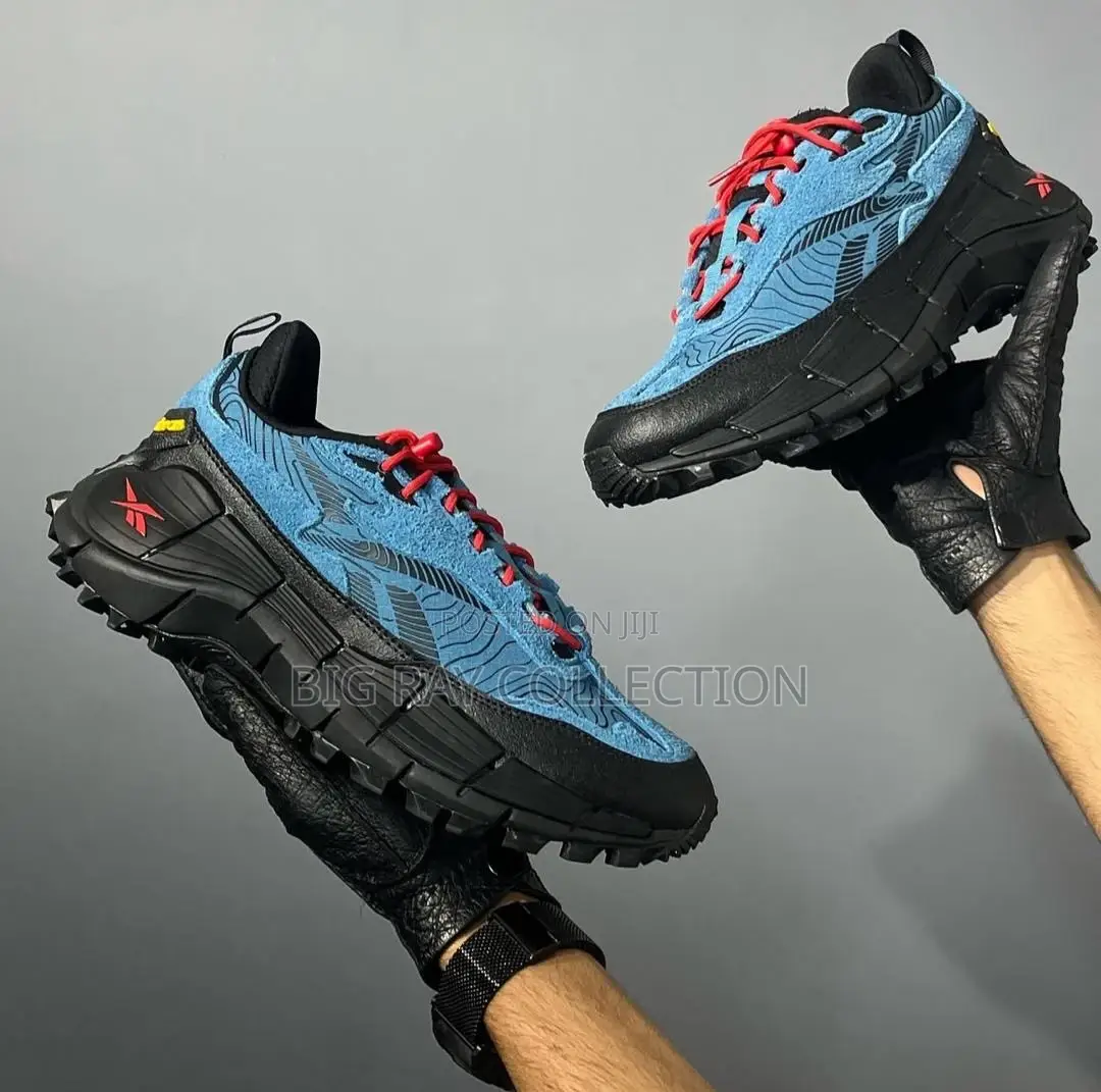 High Quality Reebok Sneaker